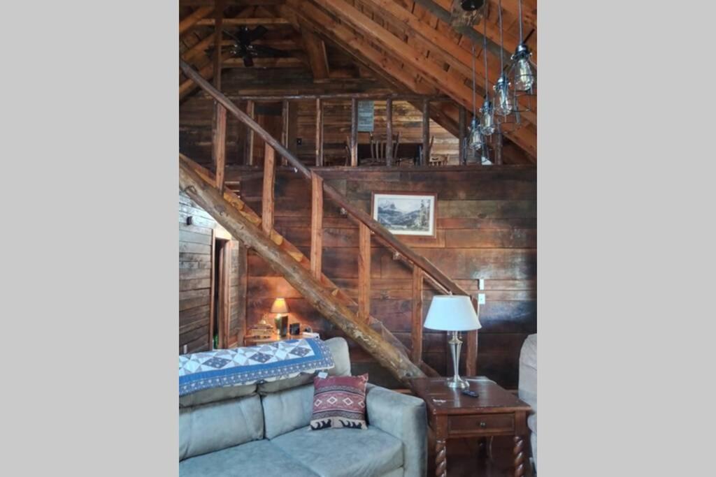 Hoot Nanny'S Rustic Cabin On Mossy Creek Cleveland Buitenkant foto